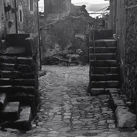 La Lagareta De Olivia * Trevejo